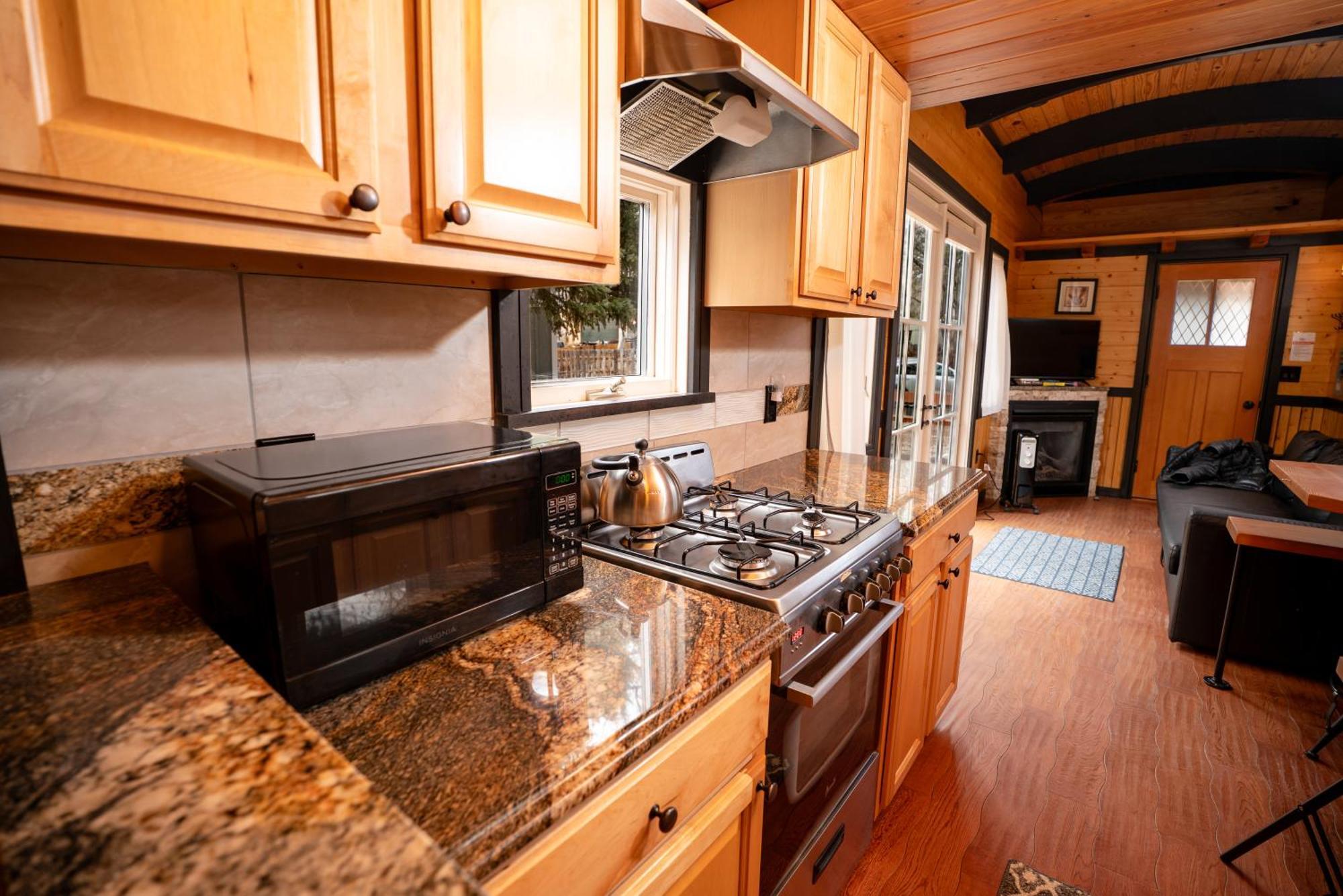 Weecasa Tiny Home Resort Lyons Exterior photo